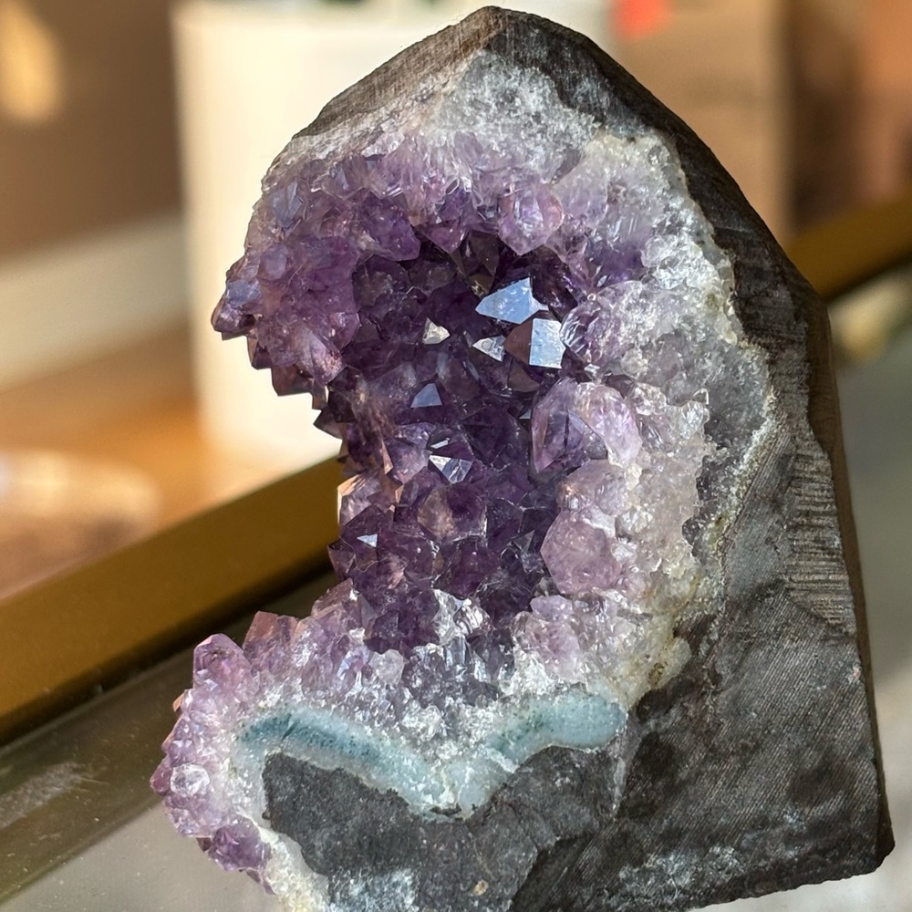 Stunning Purple Amethyst Geode - Picture 2 of 6